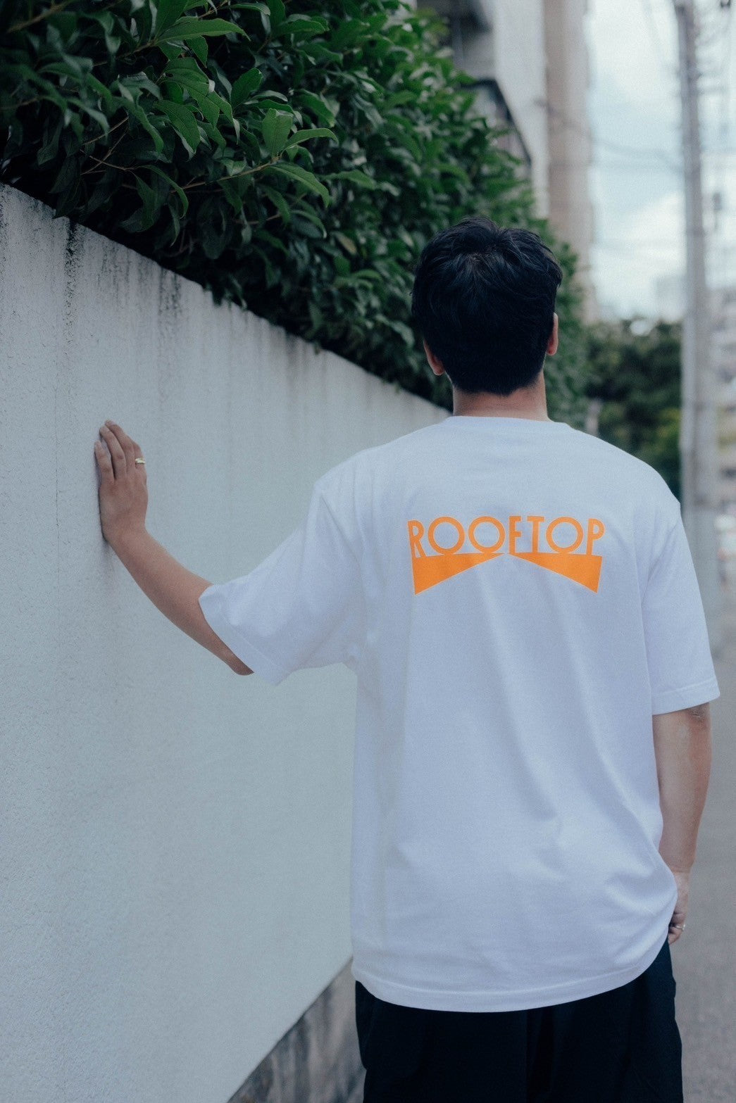 ROOFTOP Tシャツ WHITE×ORANGE