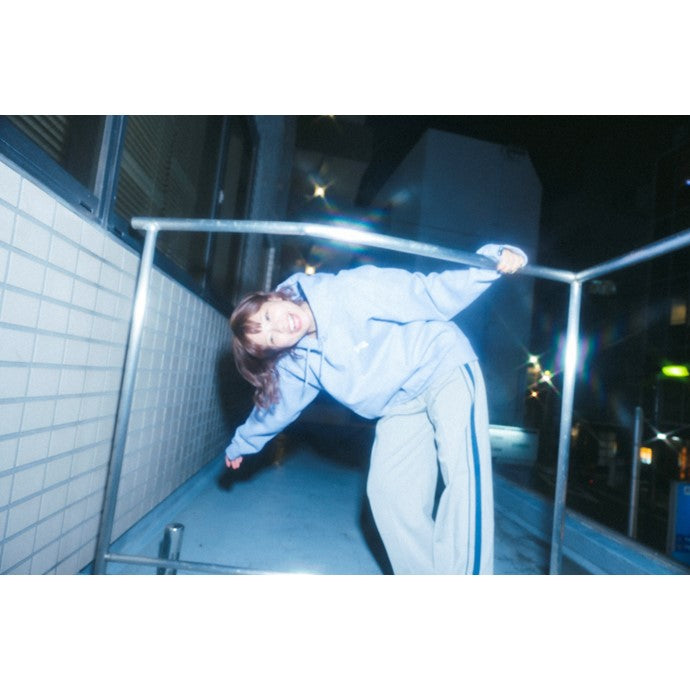 ROOFTOP フーディー GRAY