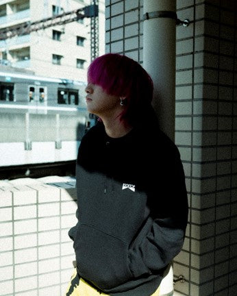 ROOFTOP フーディー BLACK